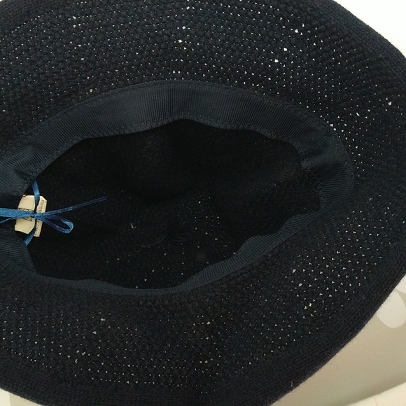 NWOT Pretty Persuasions Navy Blue Knit Cloche Hat main image 7